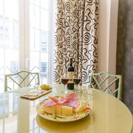 Apartment El Carmen Con Patio Y Parking *